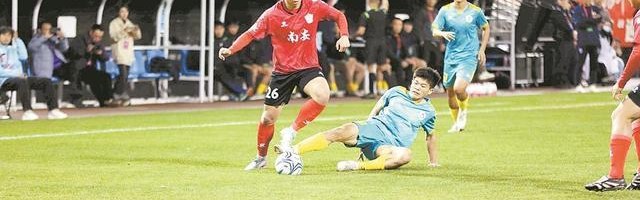 MK体育登录入口-2026年泉州市首届“迎春杯”足球联赛落幕 南安队夺冠