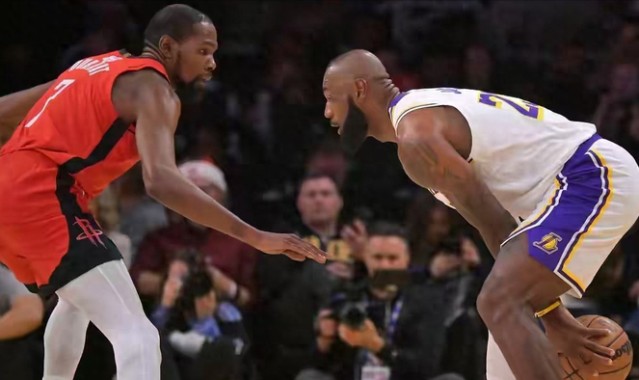 MK体育app下载-官宣！历史性签约！库里正式加盟李宁，终结耐克NBA垄断时代|斯蒂芬·库里|吉米·巴特勒|德维恩·韦德|李宁（LI-NING）|詹姆斯_新浪体育_新浪新闻